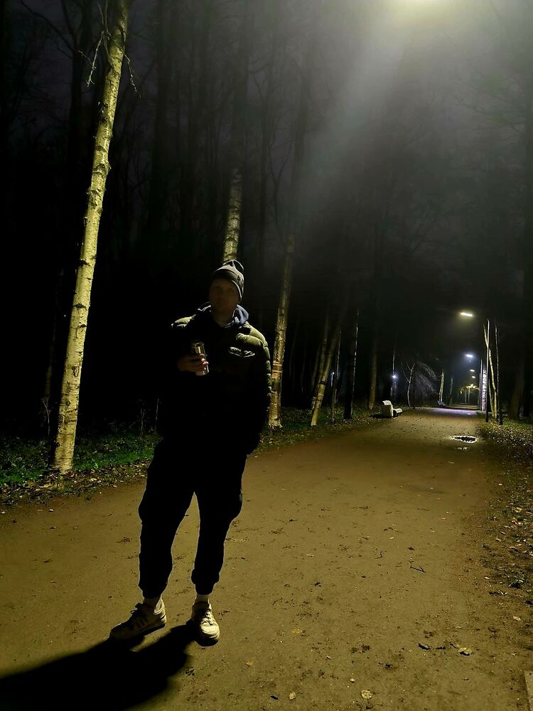  54339168  Alexander, 29 ,    -