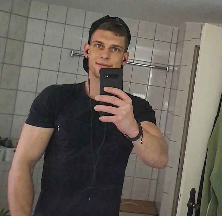  47910308  , 32 ,    