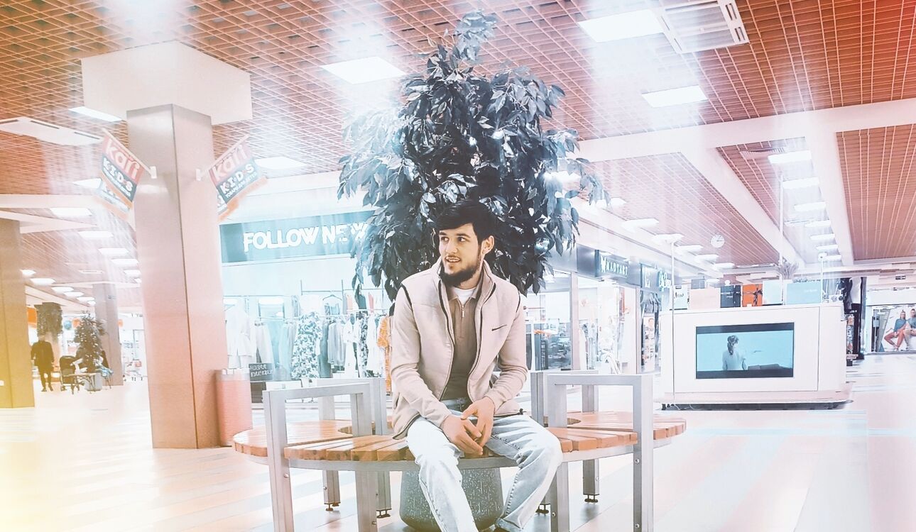  ,   Ali, 21 ,   ,   