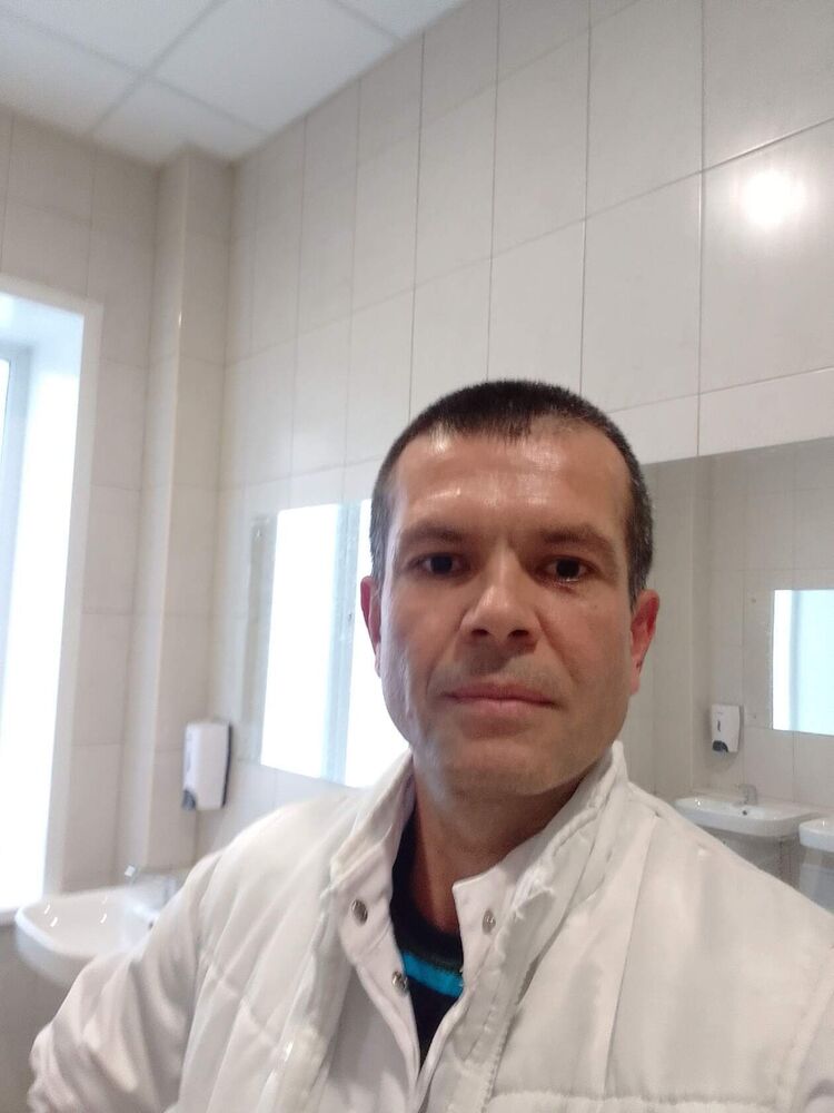  28557648  Donik, 44 ,     