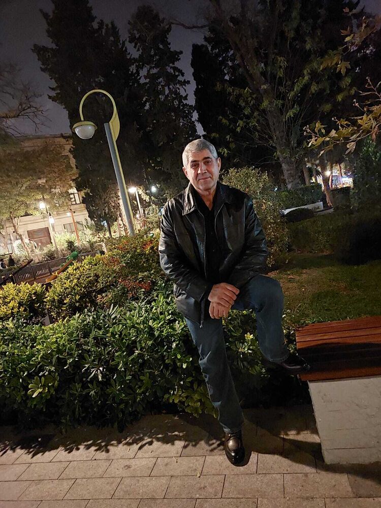  54570358  Samil, 51 ,    