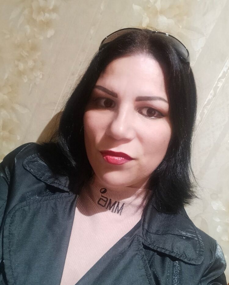  45383748  Elena, 41 ,    