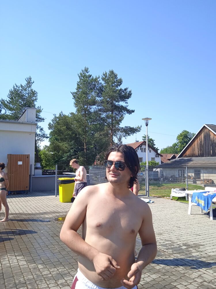  23245368  Giga, 26 ,    Gliwice