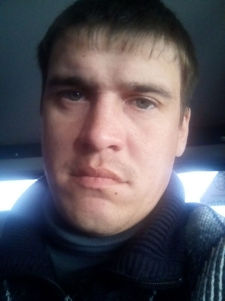 11899588  Petr, 38 ,    