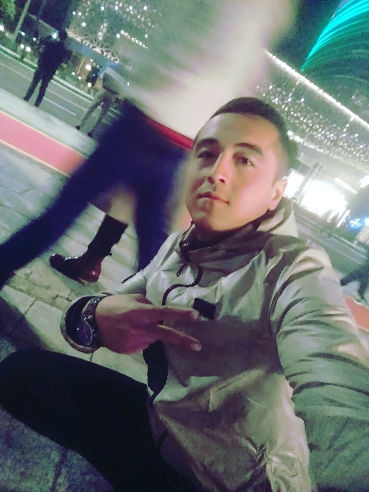  17910998  Rustam, 32 ,    