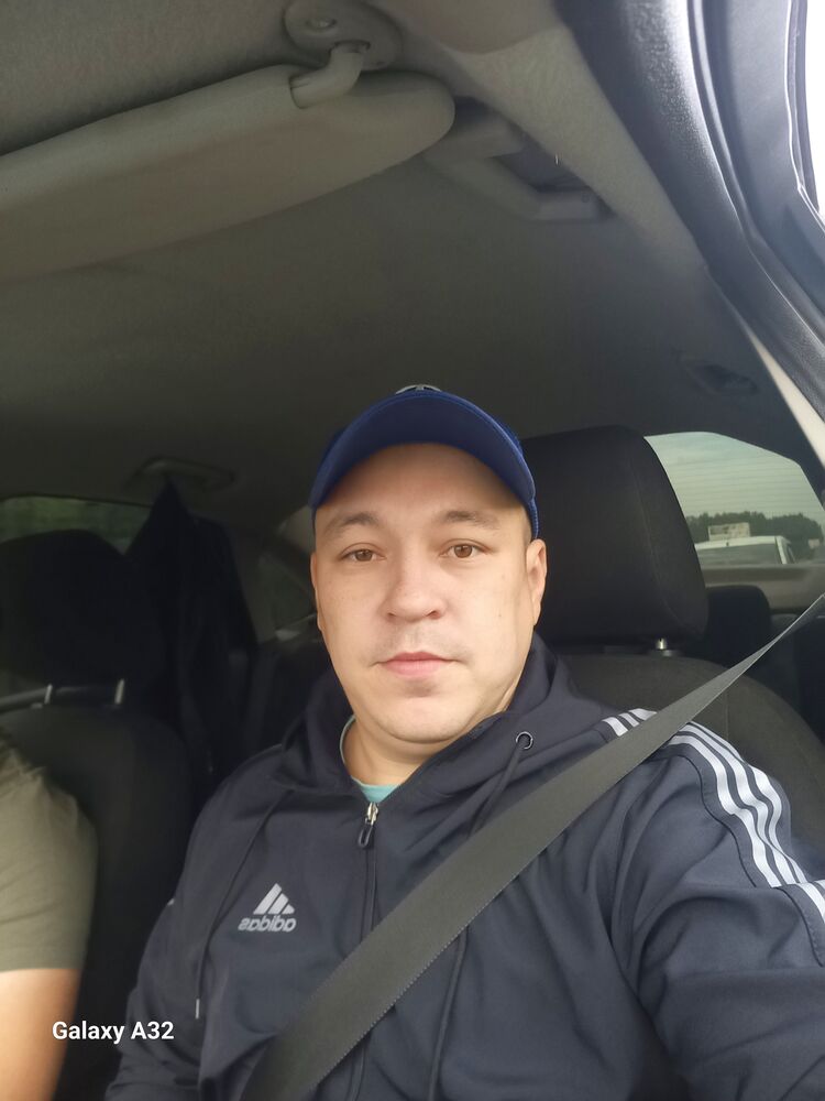  36988178  Ildar, 33 ,    