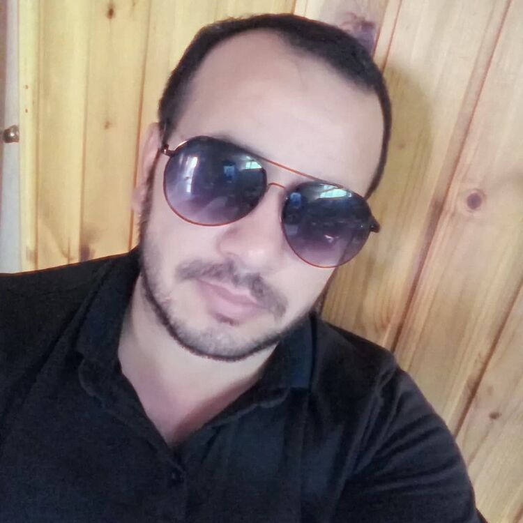  ,   Ruslan, 39 ,   ,   
