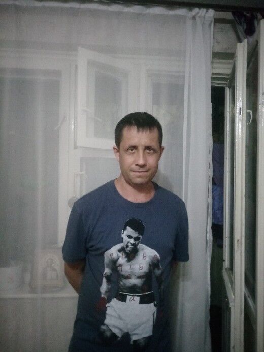  ,   Aleksandr, 46 ,   ,   , c 