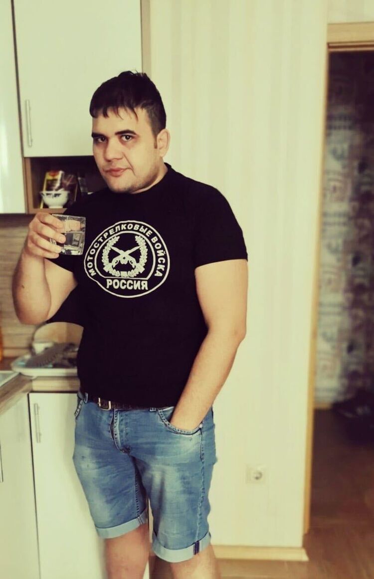  41903788  , 29 ,    