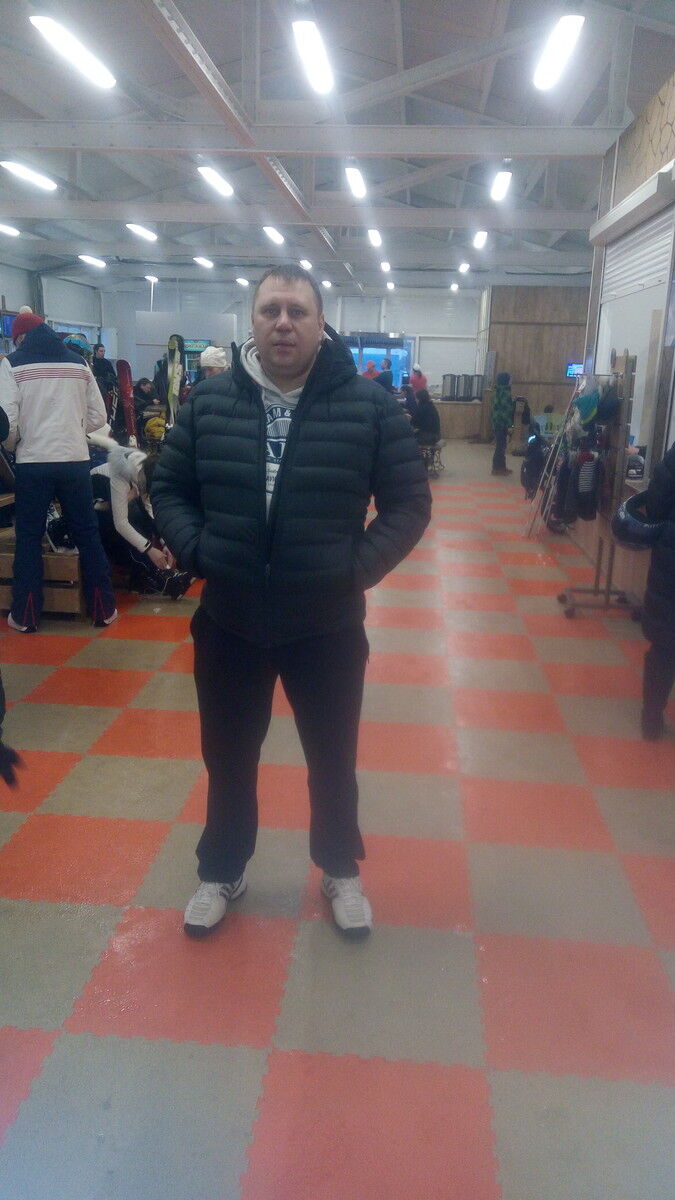  ,   Srgey, 47 ,     , c 