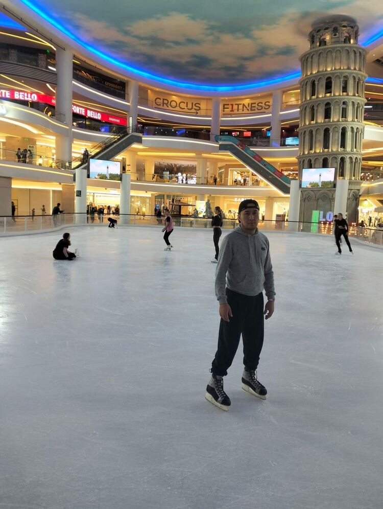  43462838  Nurik, 33 ,    