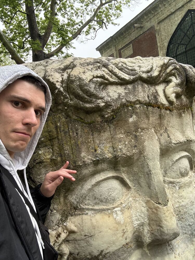  51589558  Vadzim, 27 ,    