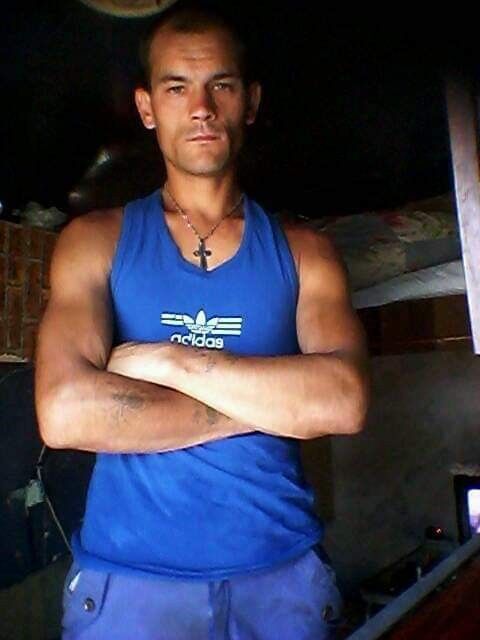  15938438  Anton, 38 ,    -