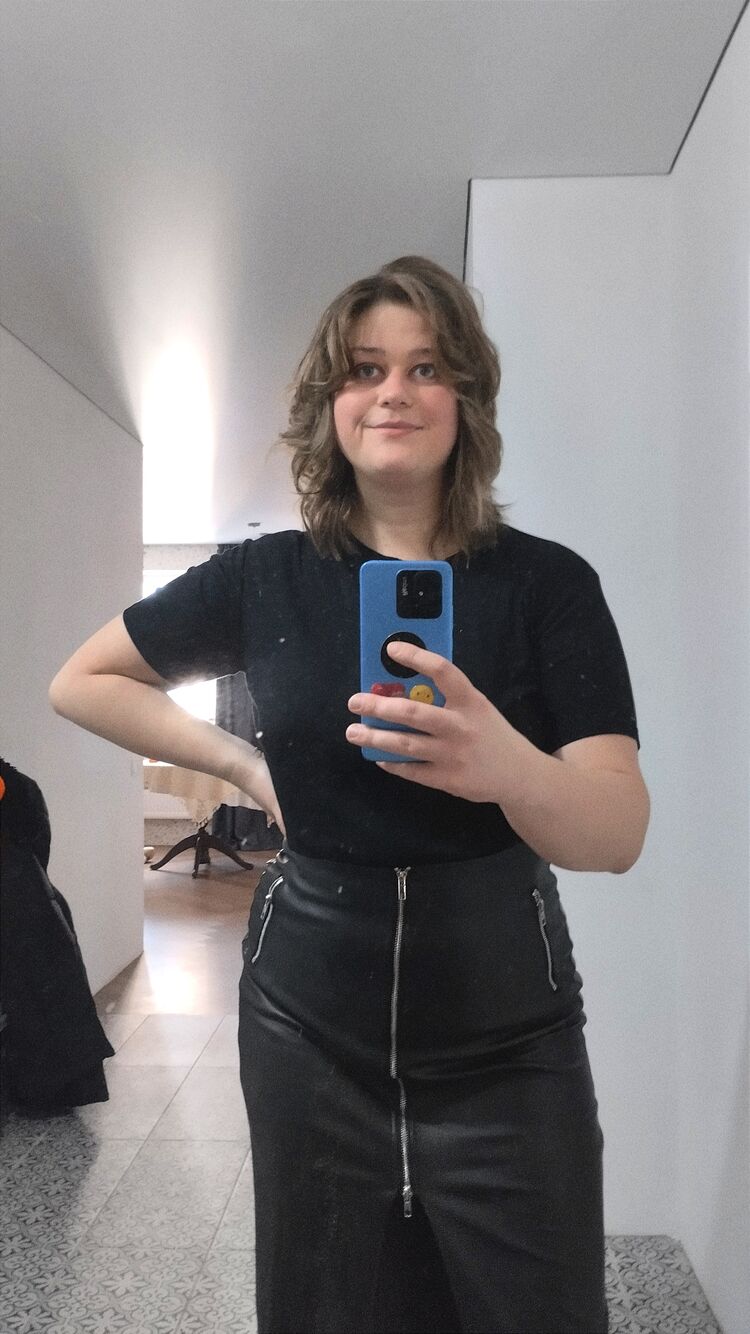  49906698  , 29 ,    