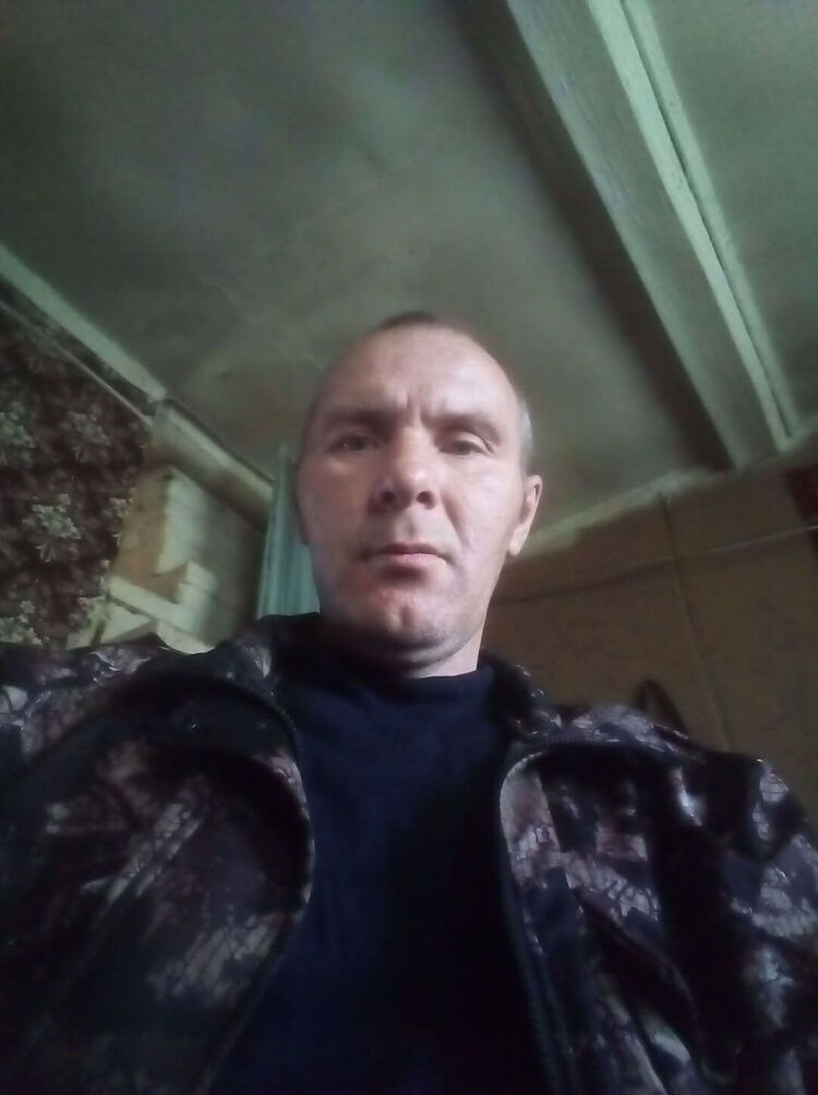  22699918  Lion, 35 ,    