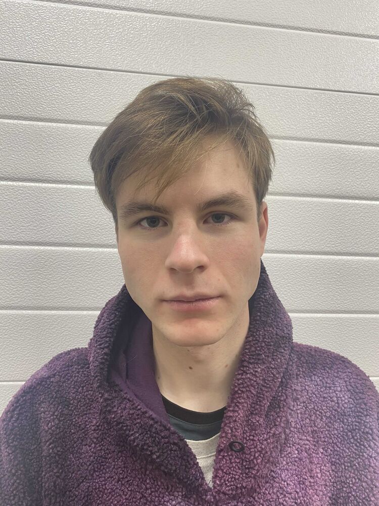  31078838  Semas, 21 ,    -