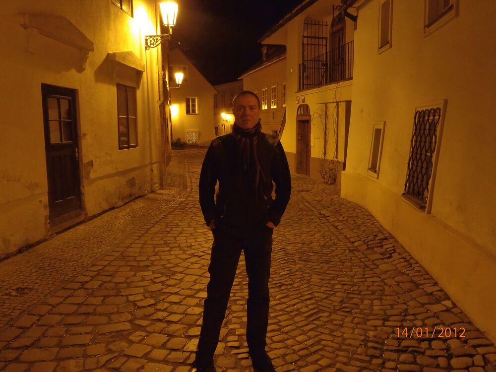 ,   Alex, 51 ,   ,   , c 