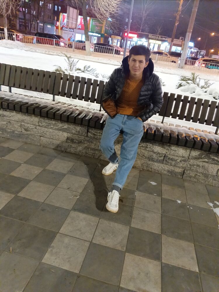  45537518  Muhamadqodir, 20 ,    