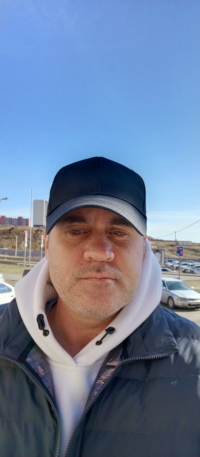  ,   Anatoly, 42 ,   ,   , c 