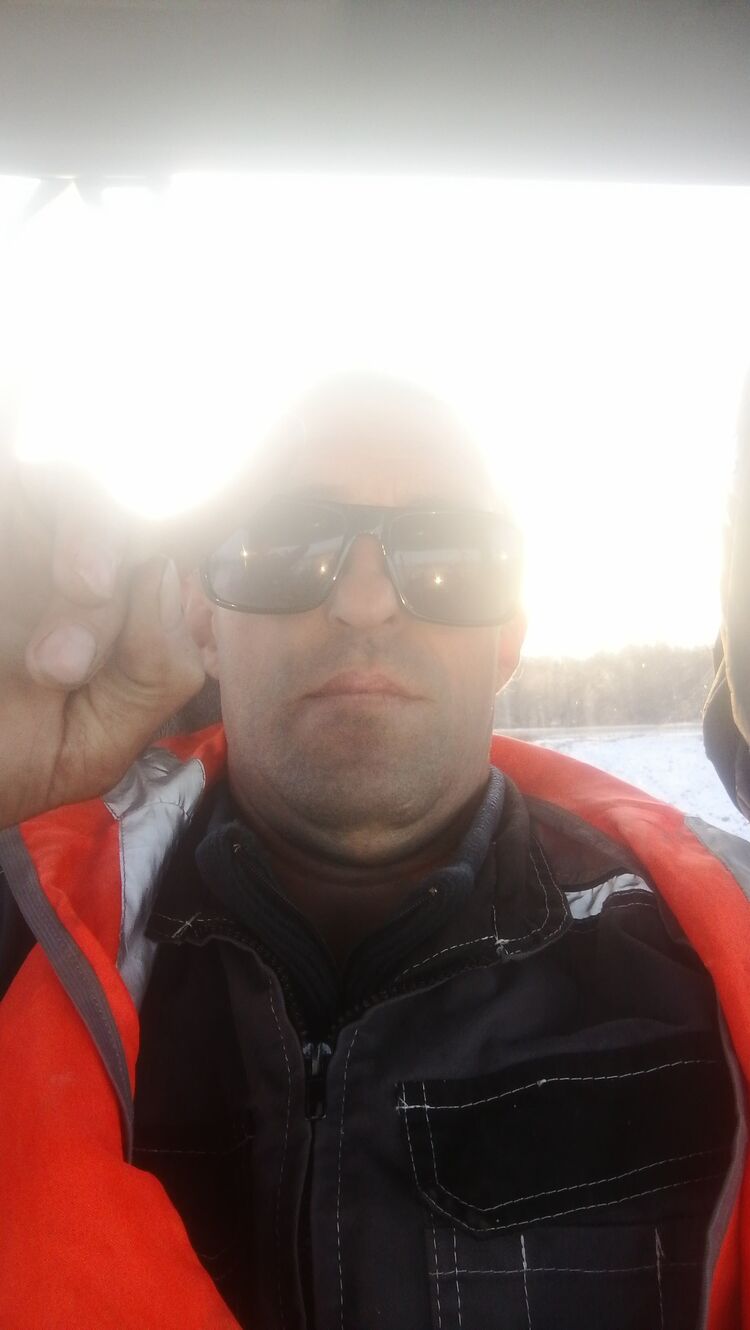  41530418  , 46 ,    