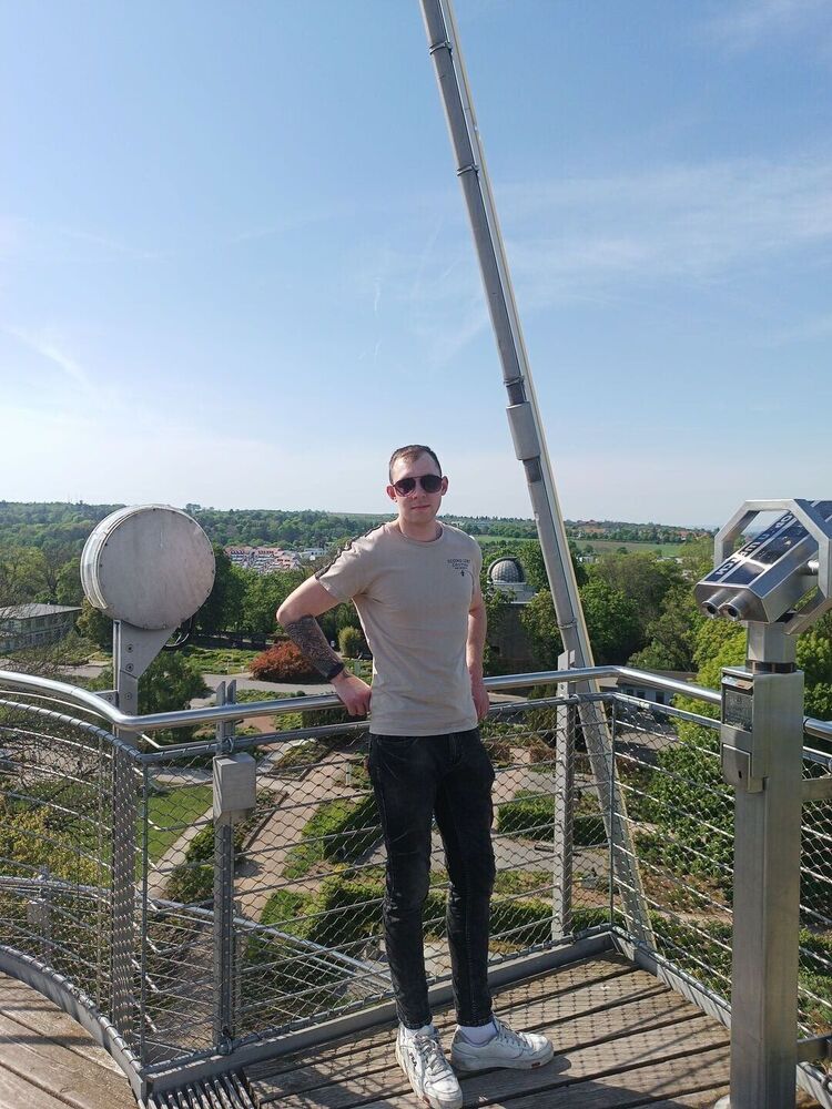  ,   Nikita, 25 ,   ,   , c 