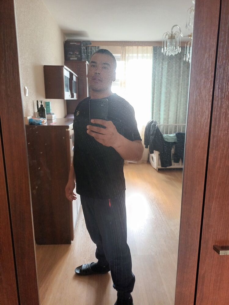  43446418  Roma, 37 ,    