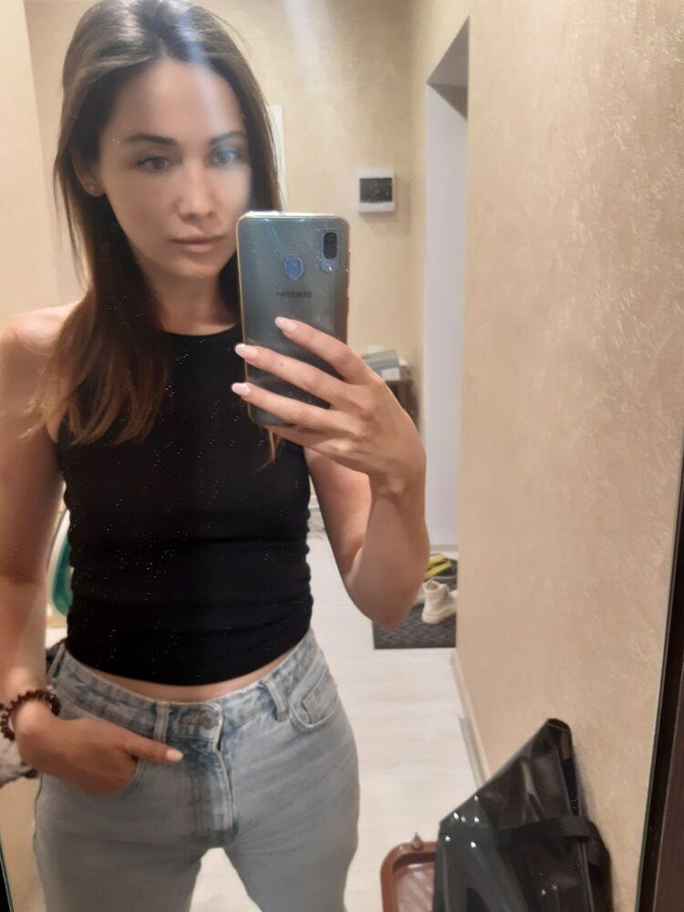  28055248  , 37 ,    