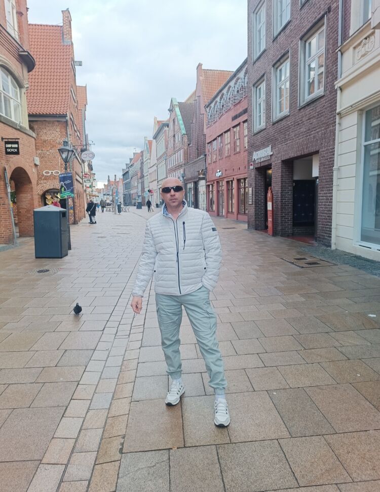  Luneburg,   , 40 ,   ,   