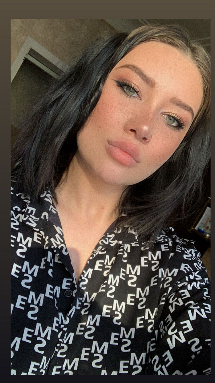  35979188  , 24 ,    