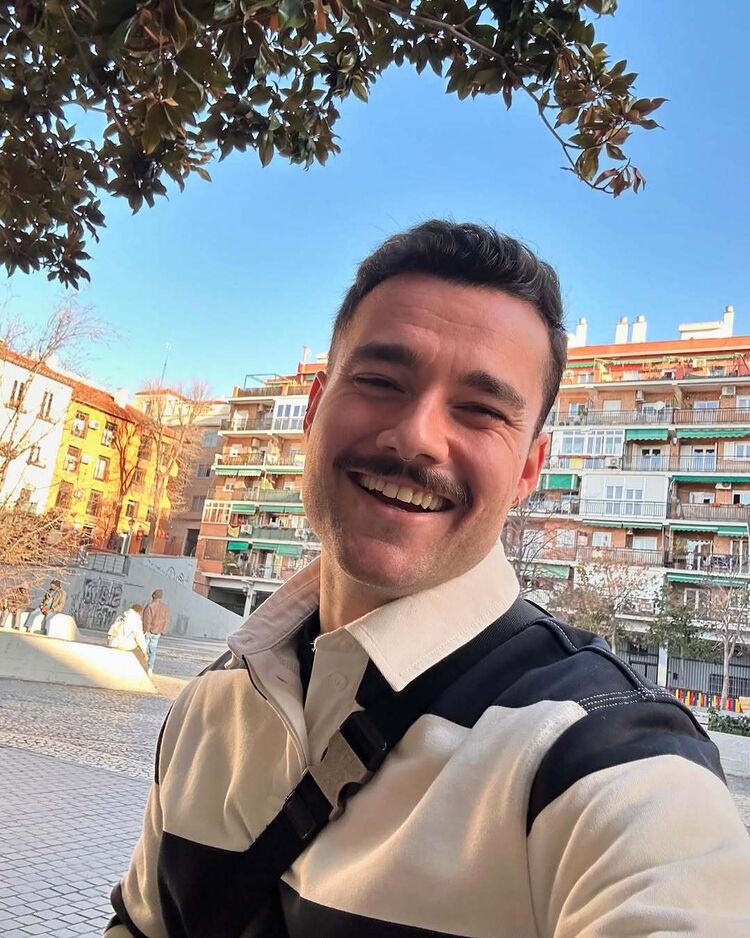  ,   , 35 ,     , c 