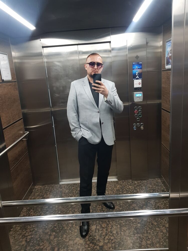  52802778  , 41 ,    