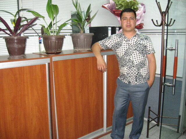  4427638  Bobo, 42 ,    