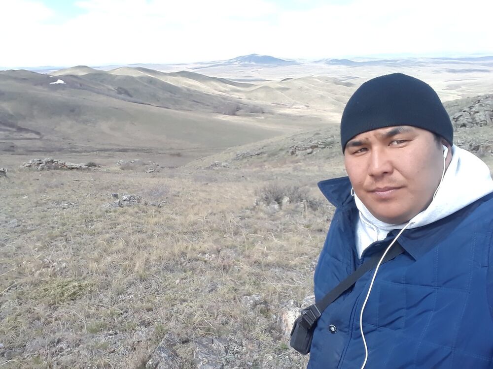  17912398  Darhan, 41 ,    