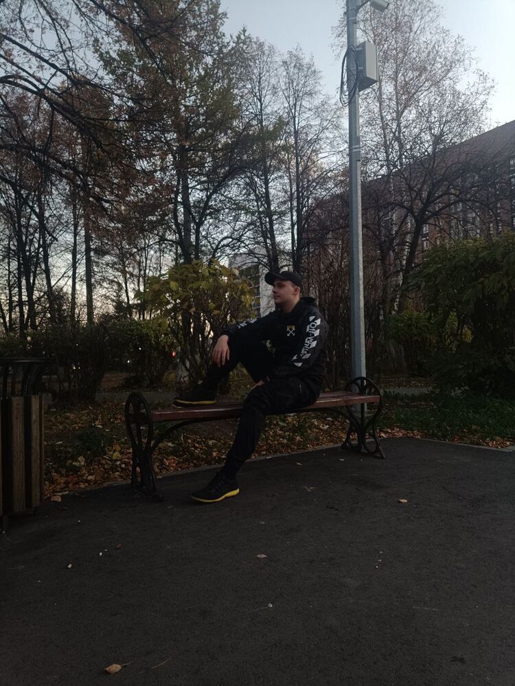  48211228  , 22 ,    