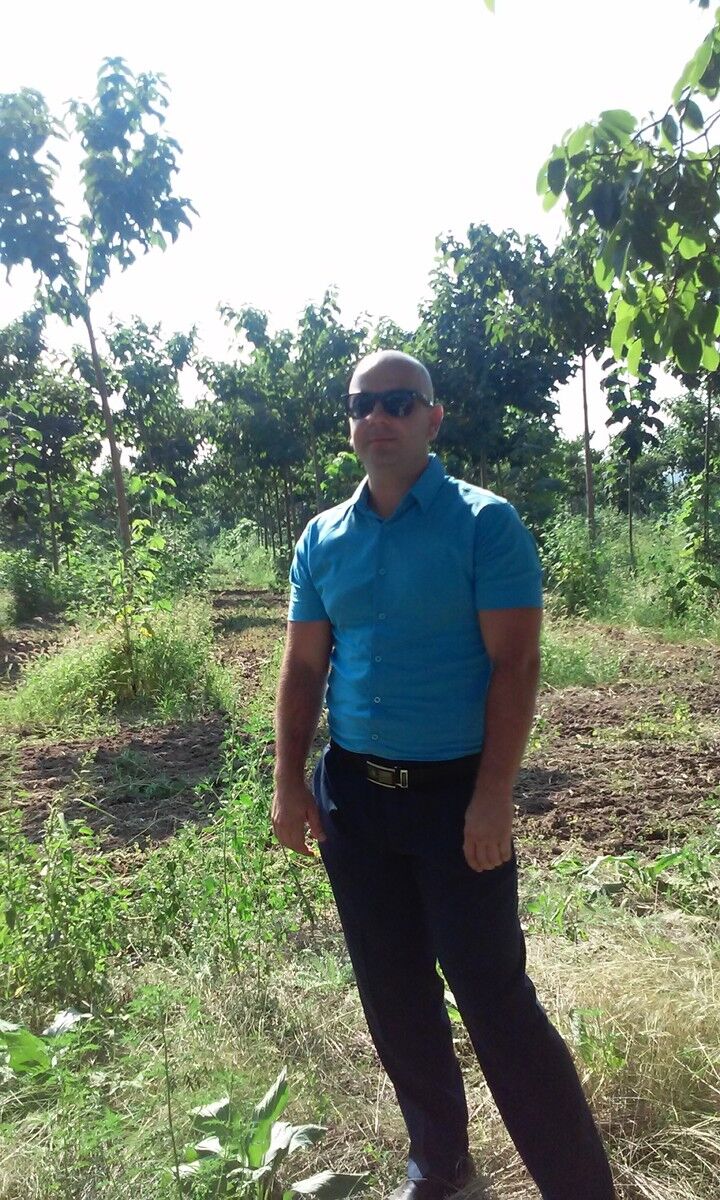  ,   Daik, 41 ,  