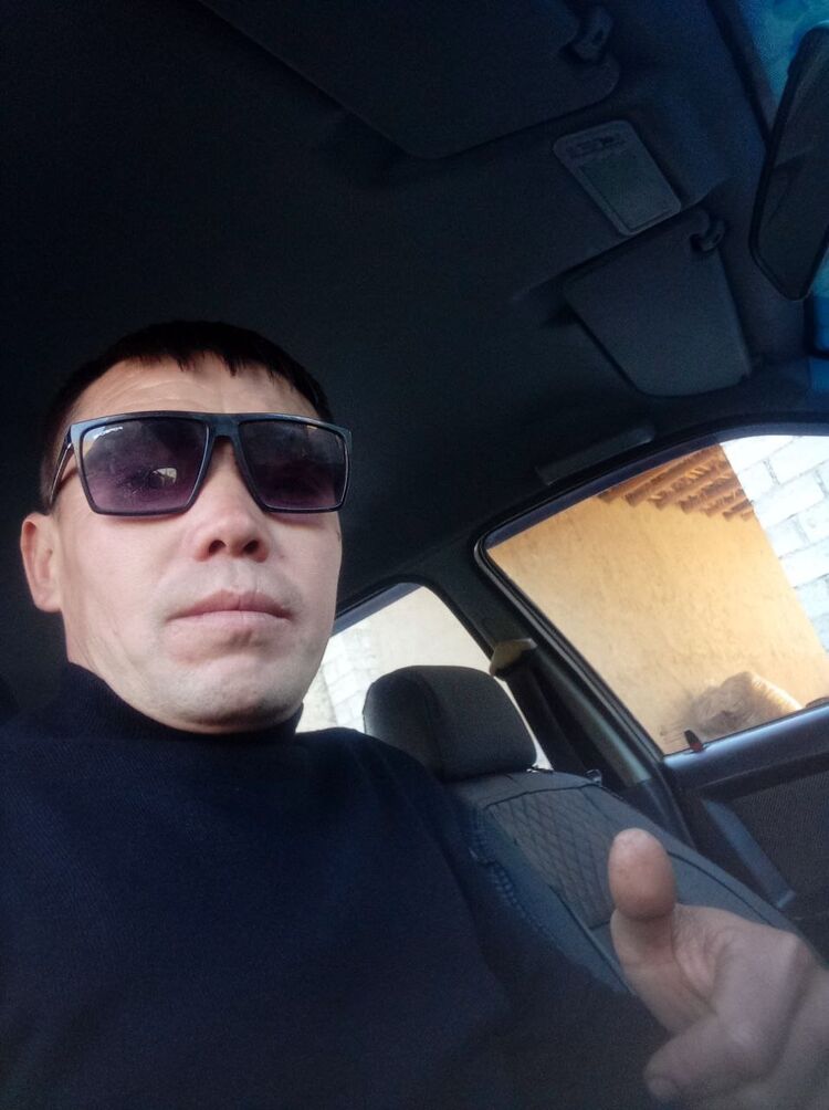  ,   Muxridin, 34 ,   ,   