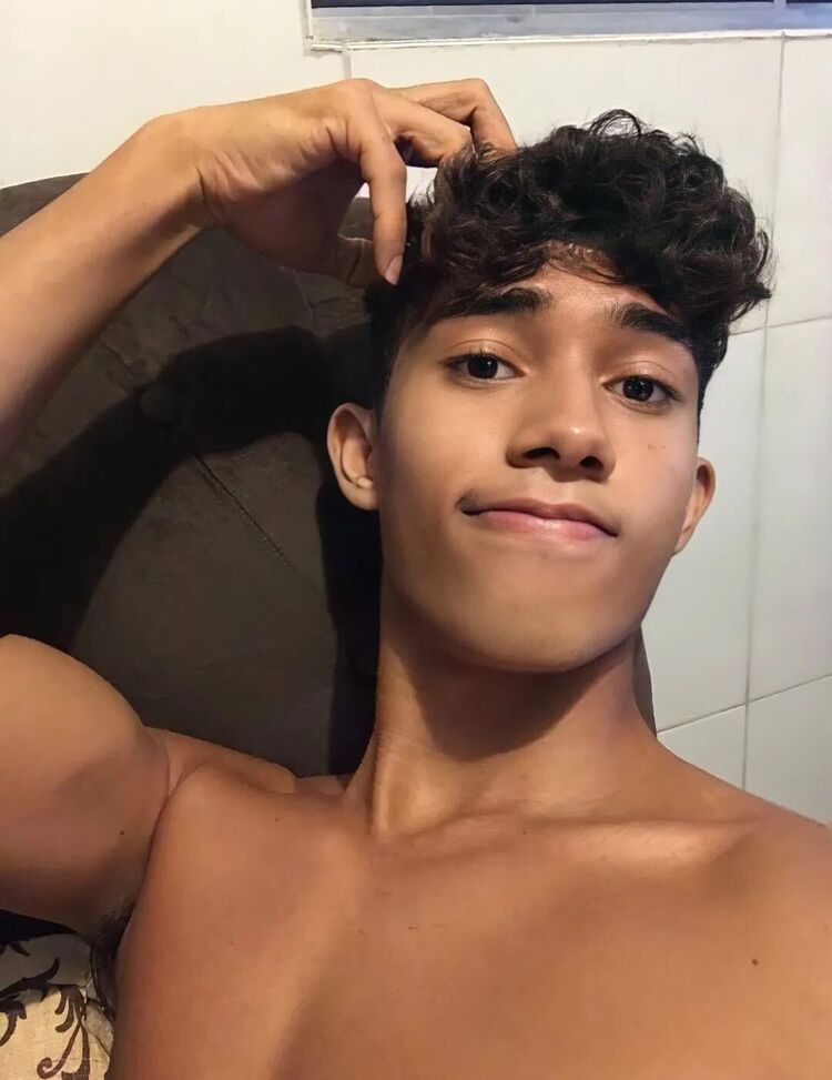  --,   Lucas, 25 ,   ,   