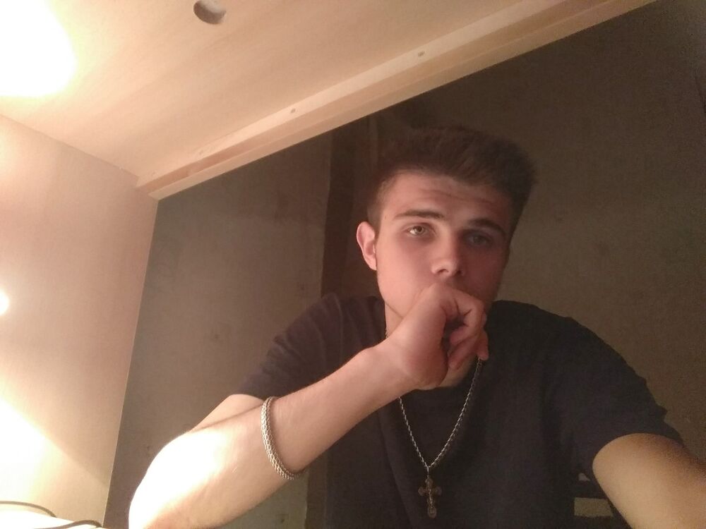  15704318  , 26 ,    