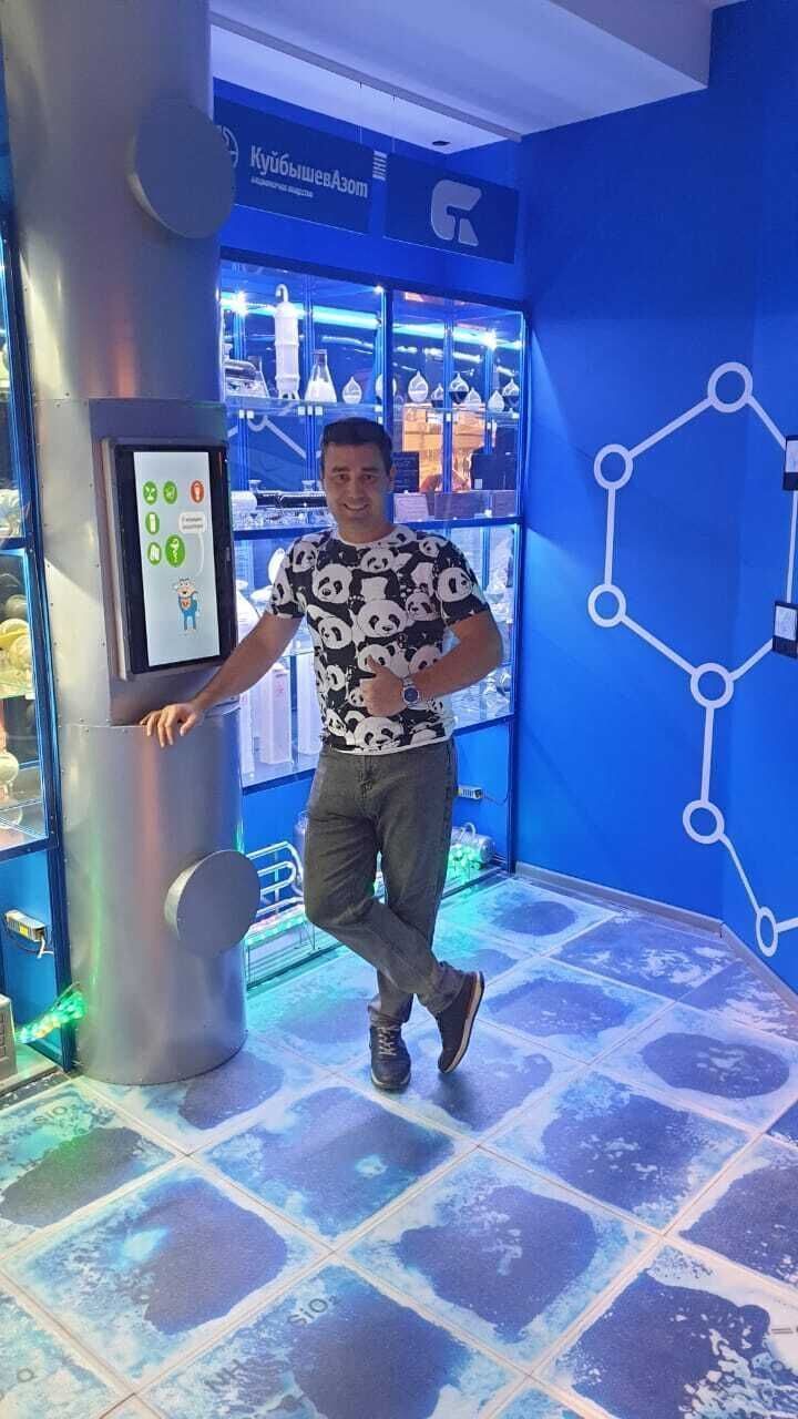  ,   Rafael, 41 ,   ,   , c 