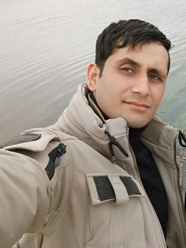  ,   Zaki, 30 ,   ,   , c , 
