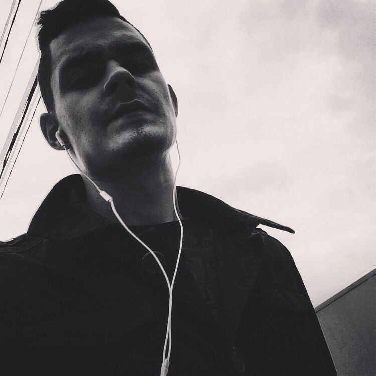  ,   Roman, 28 ,   