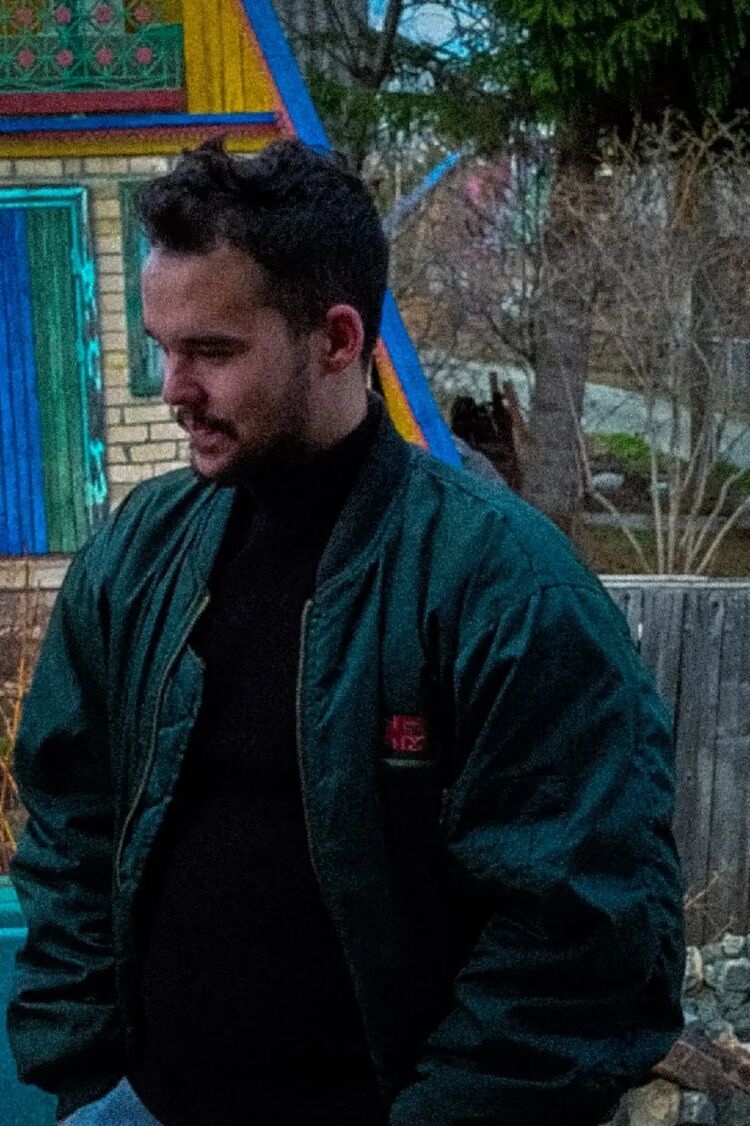  27603898  , 23 ,    