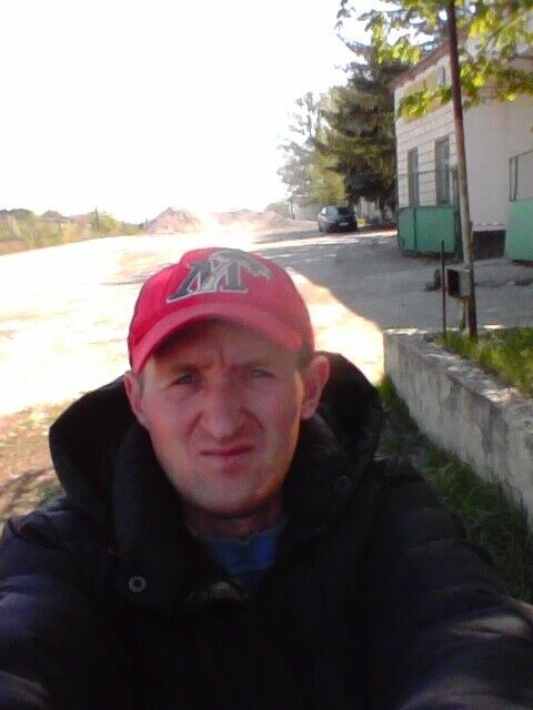  22296908  Denis, 35 ,    