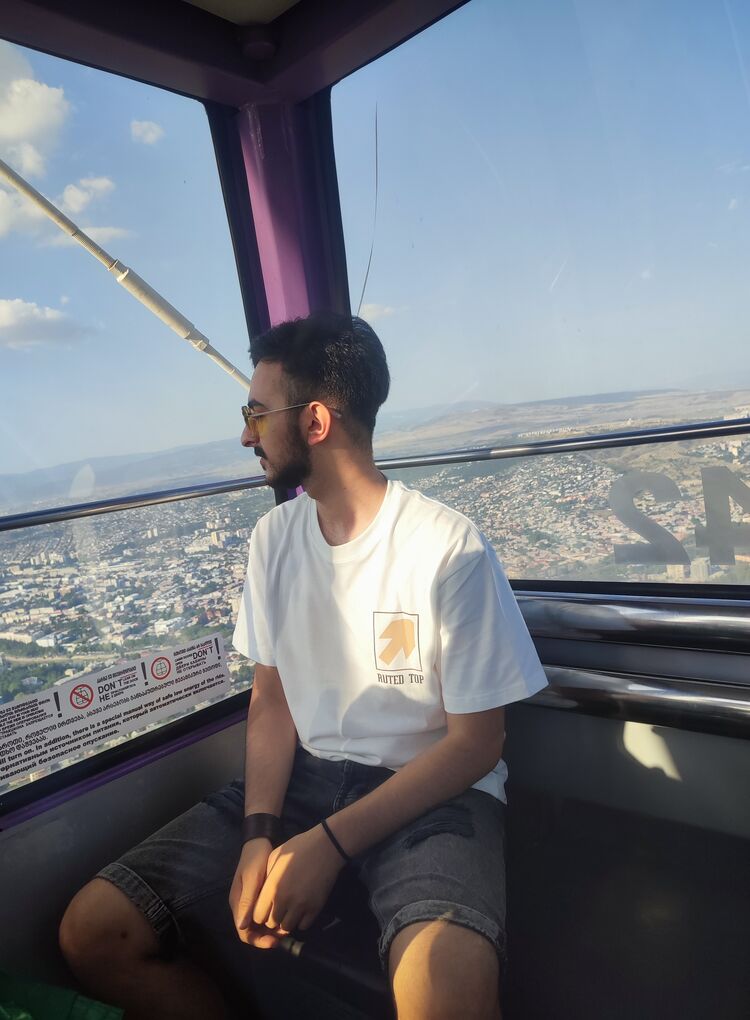  ,   George, 24 ,   ,   