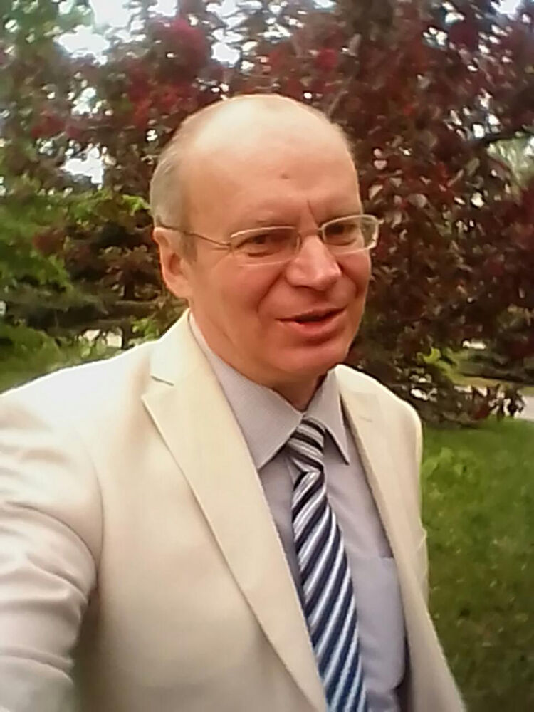  ,   AlexNow, 53 ,   c 