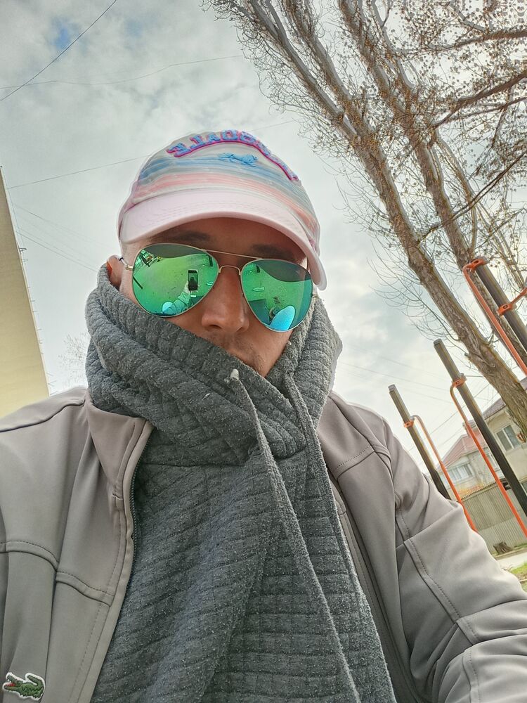  ,   Archi Boy, 29 ,   ,   