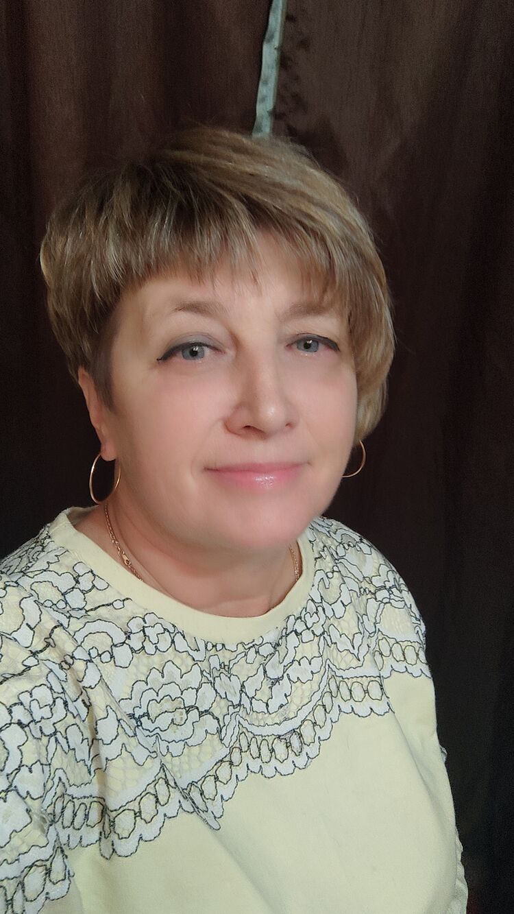  51586368  Nadegda, 54 ,    