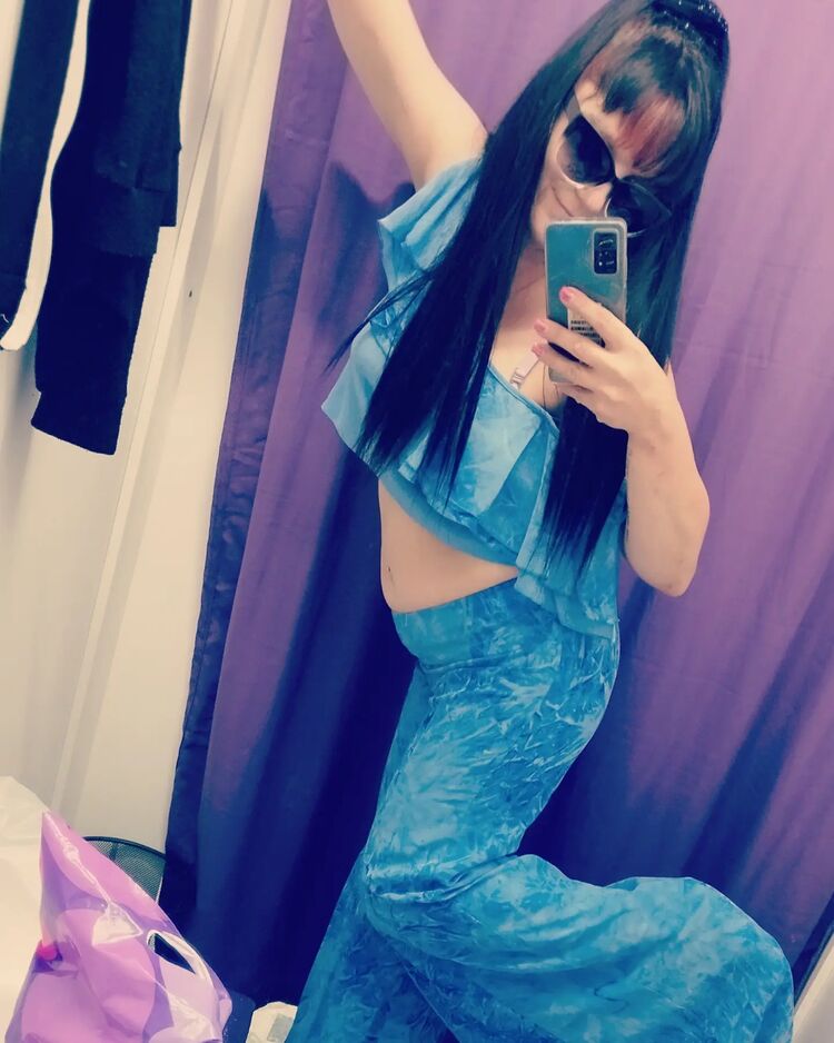  52190448  Lana, 40 ,    