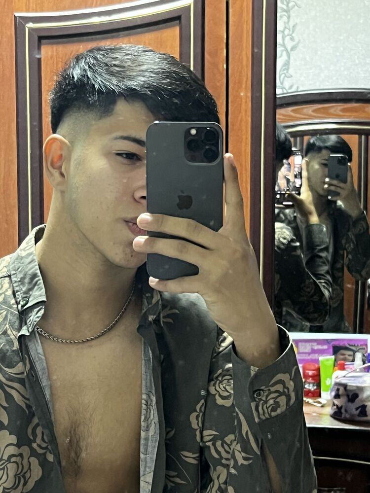  44178118  , 19 ,    