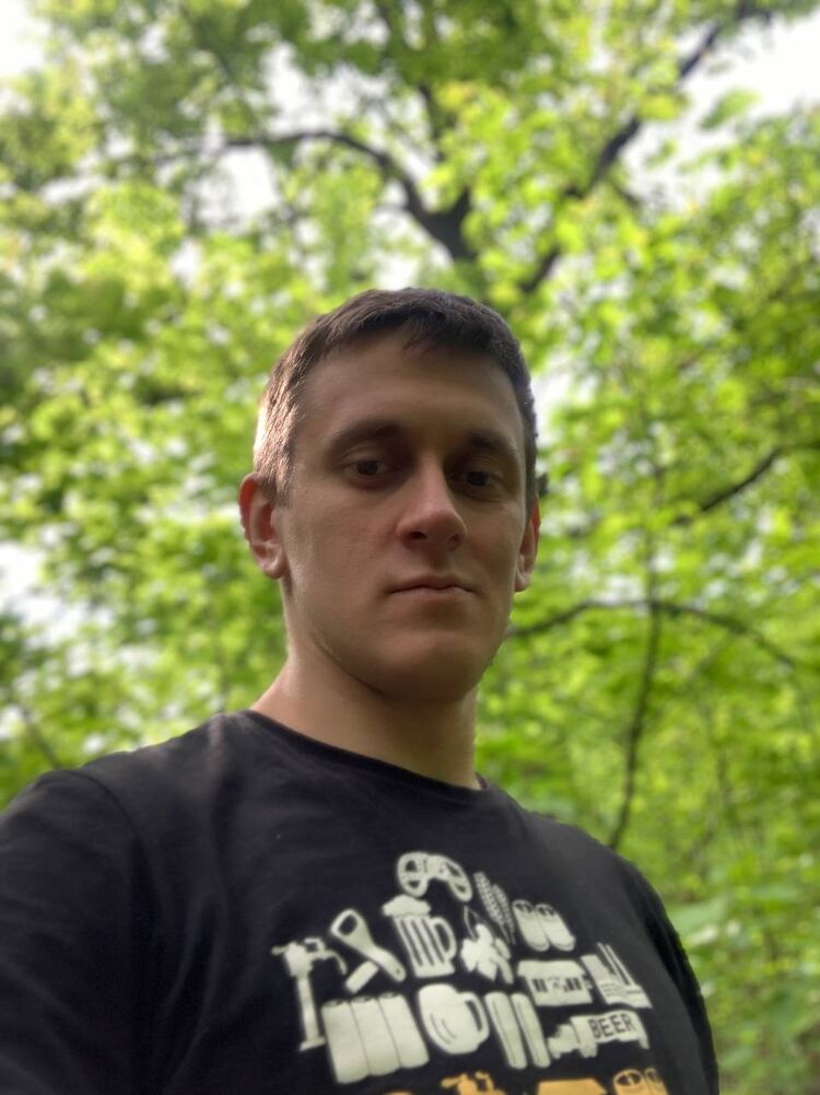  33879908  Ettaxe, 31 ,    